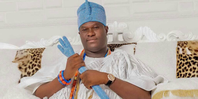 Man Apologizes to Ooni of Ife, Retracts Claims of Paternity