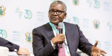Aliko Dangote Discloses $2.7 Billion Loan from Central Bank for Refinery Project