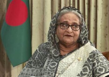 Protesters Ransack Former Bangladesh PM’s Residence, Steal Personal Items