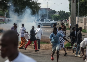 Police Disperse #FearlessOctober Protesters with Teargas in Abuja as Nigerians Rally Against Economic Hardship