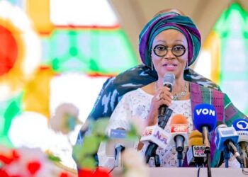 First Lady Oluremi Tinubu Urges Clerics to Refrain from Criticizing the Govt