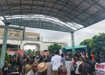 Retired Police Officers Block Force Headquarters, Demand Exit from Contributory Pension Scheme