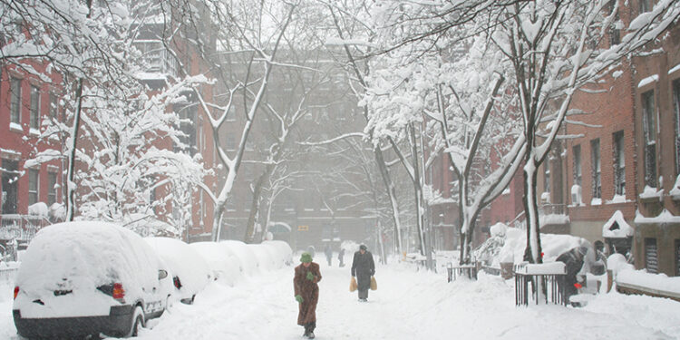 Deadly Winter Storm Paralyzes US, Kills Five in New York as Millions Remain on Alert