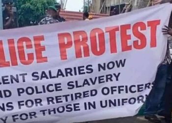 Ex-Police Officers Storm Presidential Villa, Seek Pension Reform