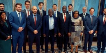 Tinubu Meets Global Investors in Paris, Pushes Reform Agenda