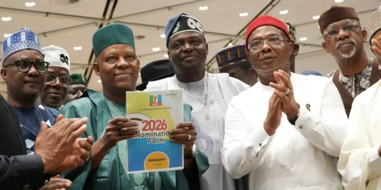 Shettima Leads APC Leaders To Submit Tinubu’s Presidential Nomination Forms