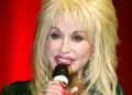 Trump Mourns Dolly Parton, Orders US Flags to Fly at Half-Staff